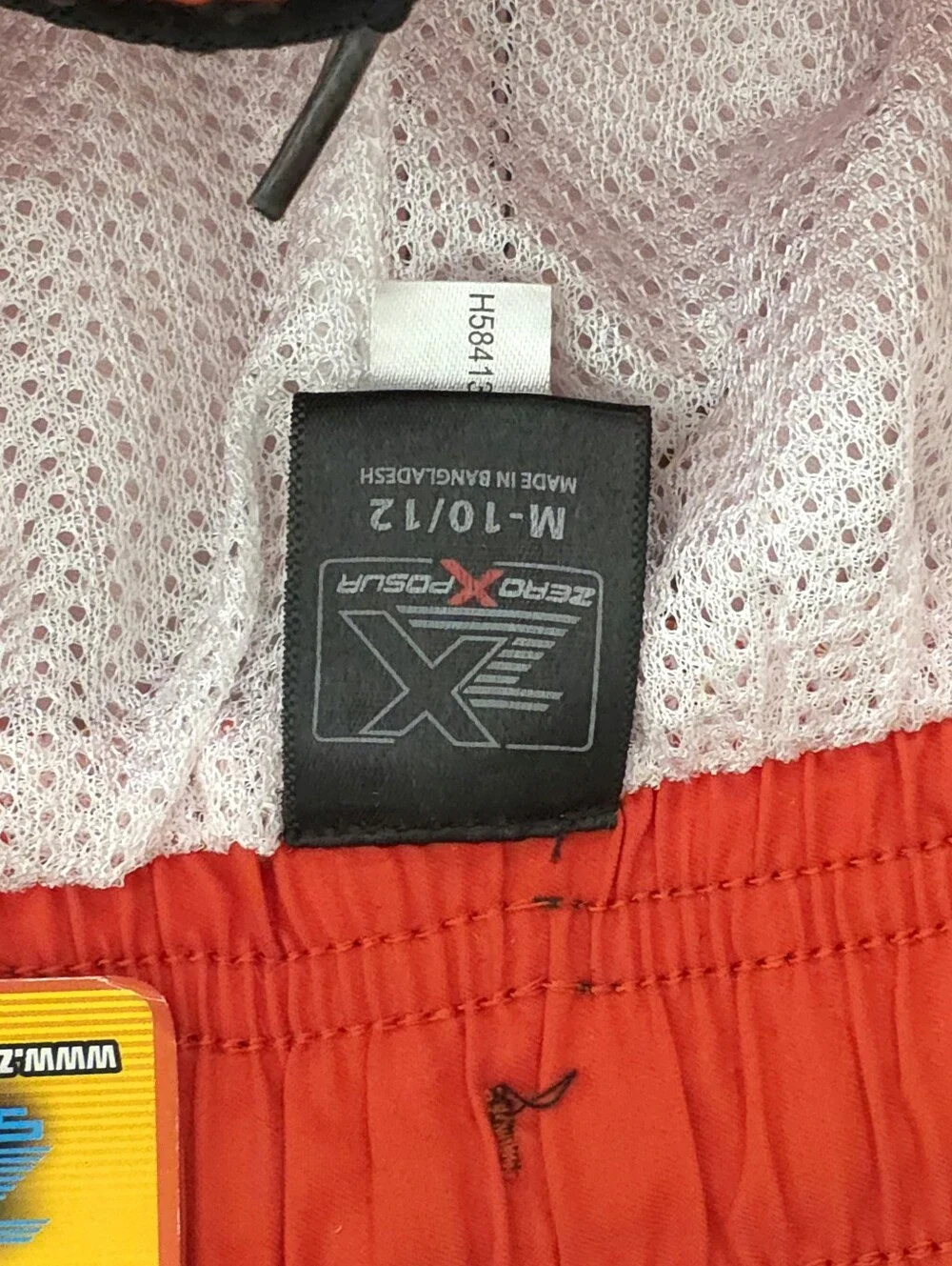 NWT ZeroXposur Boys Board Shorts Swim Trunks Striped Size 10/12 With Goggles